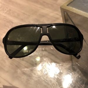 Vonzipper Men’s black sunglasses